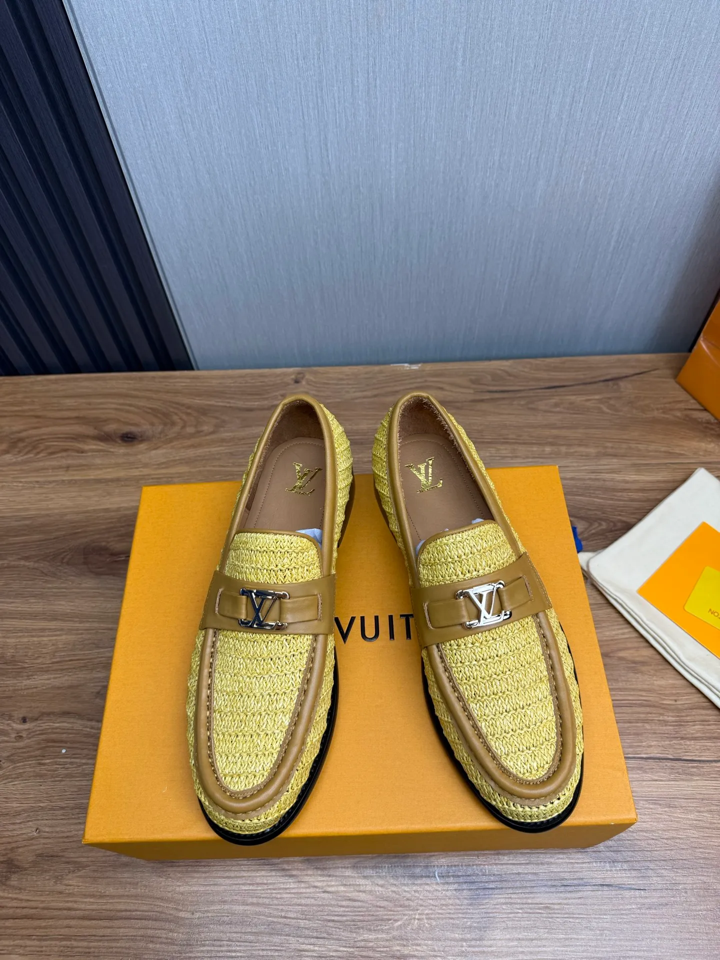 Factory 680💰 LV. Men's business casual leather shoes, all made of imported original brand leather, just to create a more comfortable wearing experience, original non-slip and wear-resistant outsole ✔️16-45 (38.45 non-returnable)